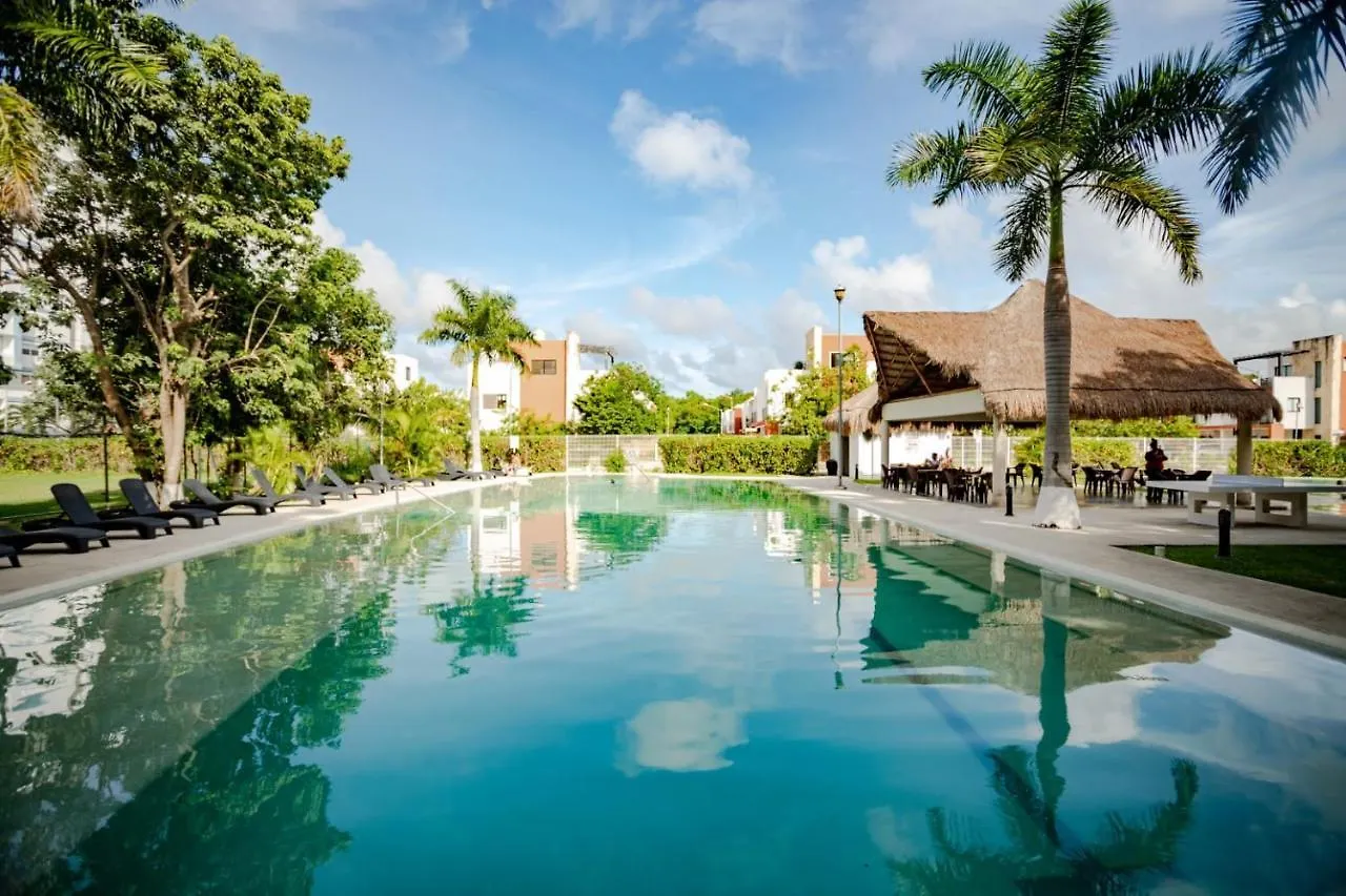 Exclusive Building 6 People 3 Cable Televisions 2 Swimming Pools Balcony, Villa Cancun