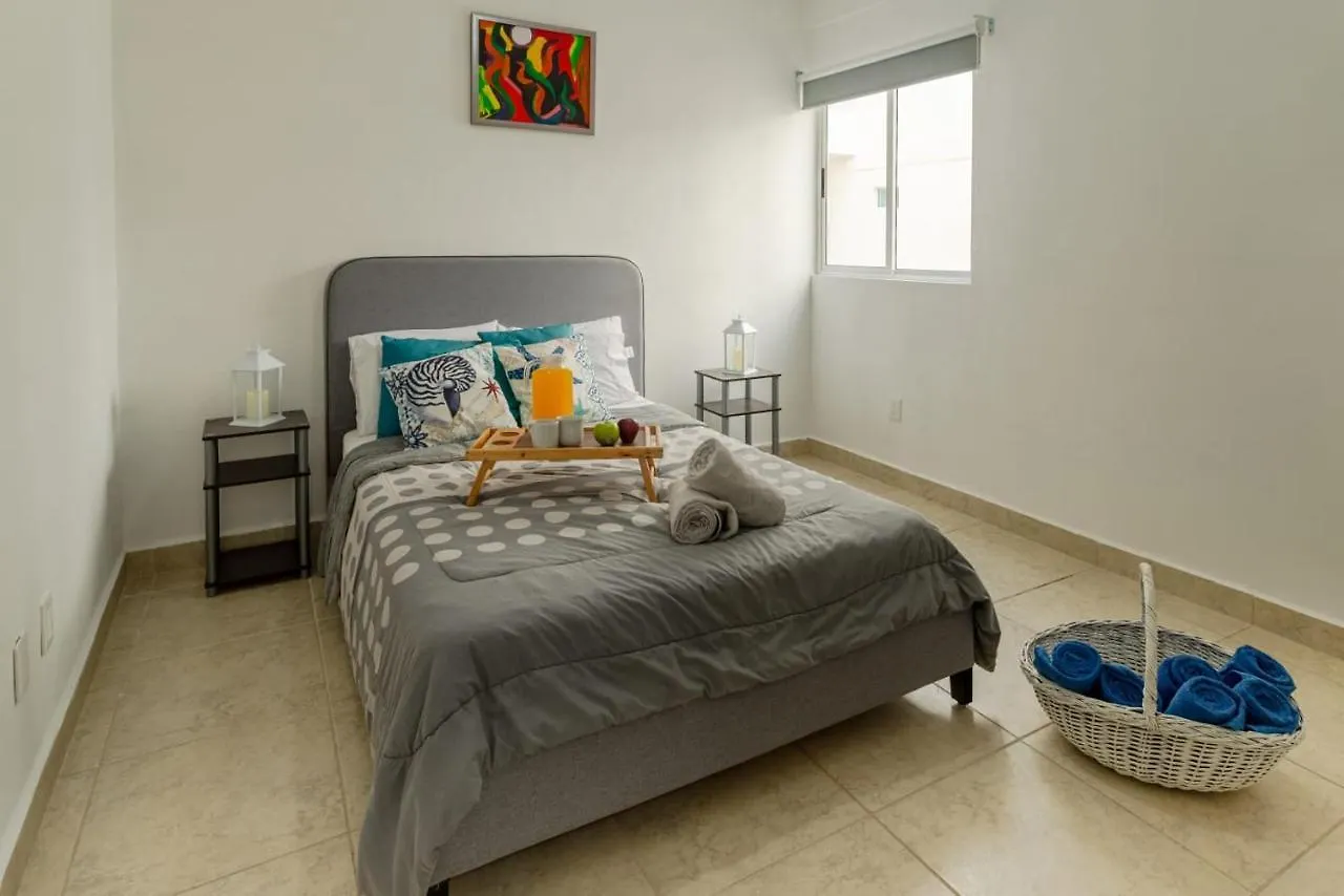 Exclusive Building 6 People 3 Cable Televisions 2 Swimming Pools Balcony, Villa Cancun