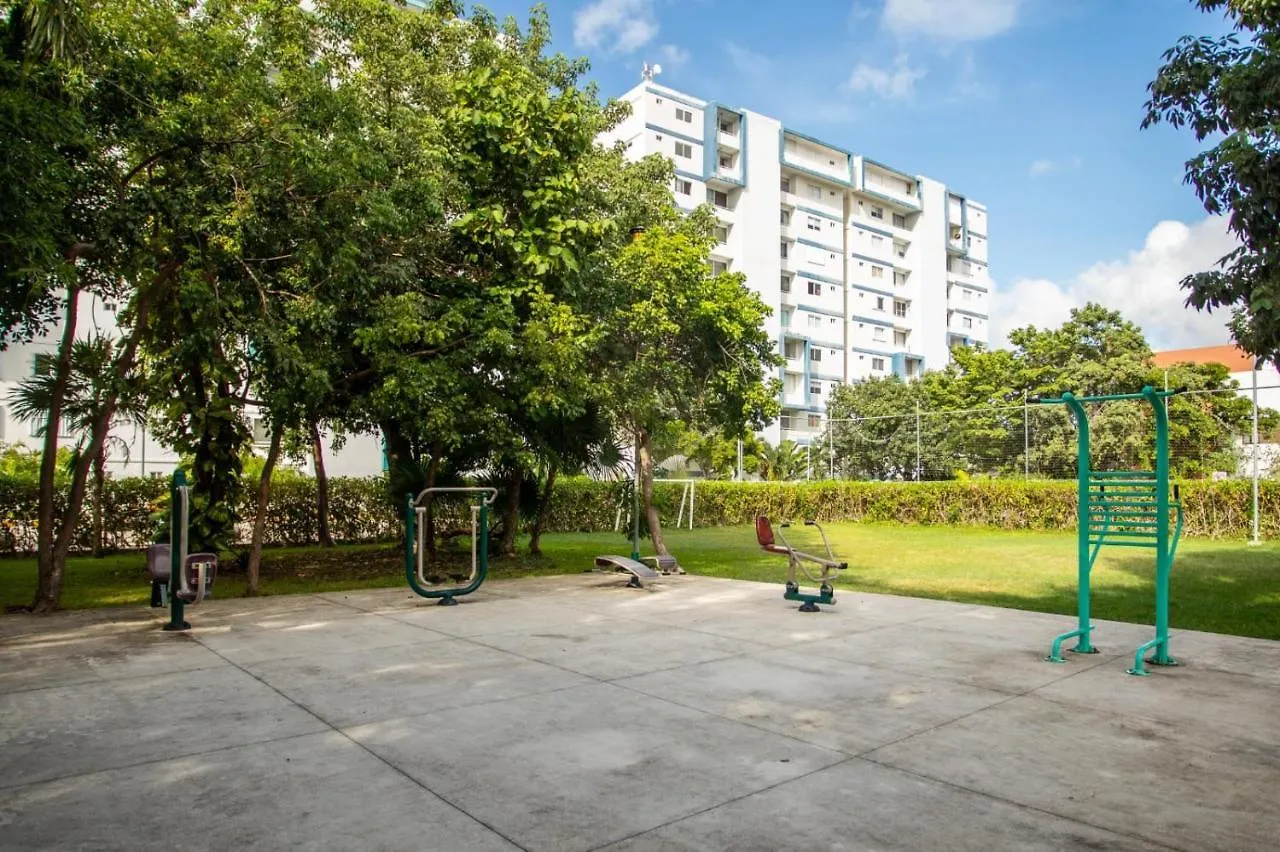 Exclusive Building 6 People 3 Cable Televisions 2 Swimming Pools Balcony, Villa Cancun 0*,  Mexico