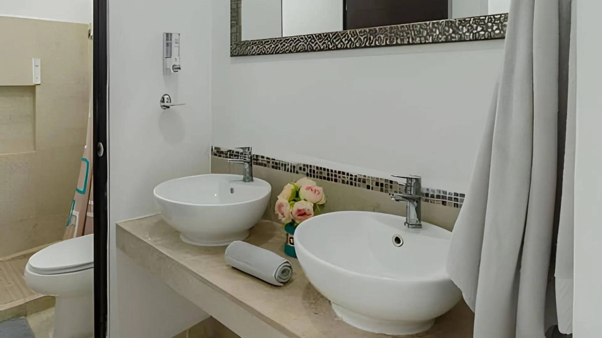 Exclusive Building 6 People 3 Cable Televisions 2 Swimming Pools Balcony, Villa Cancun 0*,