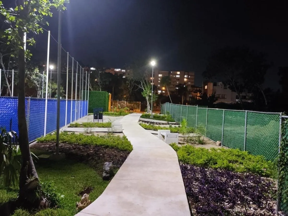 הוילה קנקון Exclusive Building 6 People 3 Cable Televisions 2 Swimming Pools Balcony, בית נופש