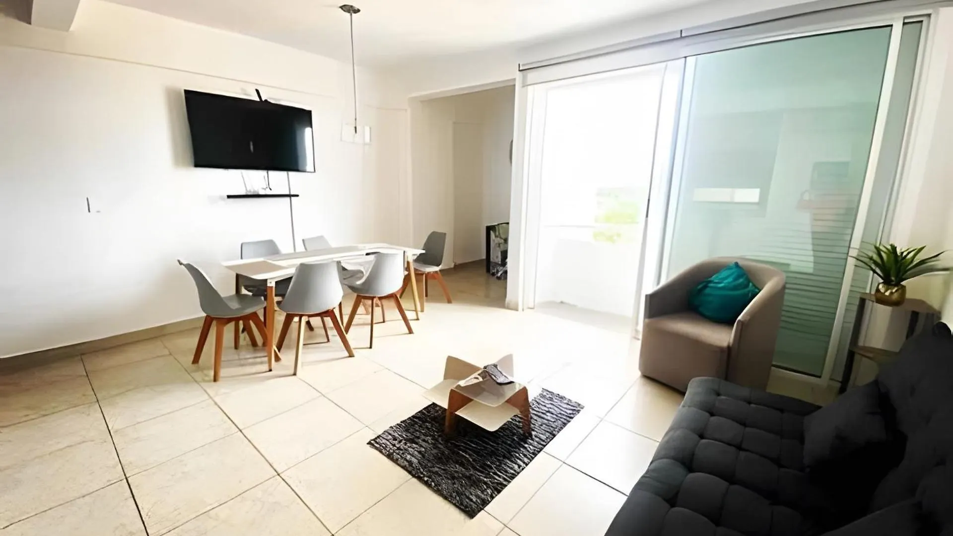 הוילה קנקון Exclusive Building 6 People 3 Cable Televisions 2 Swimming Pools Balcony, בית נופש