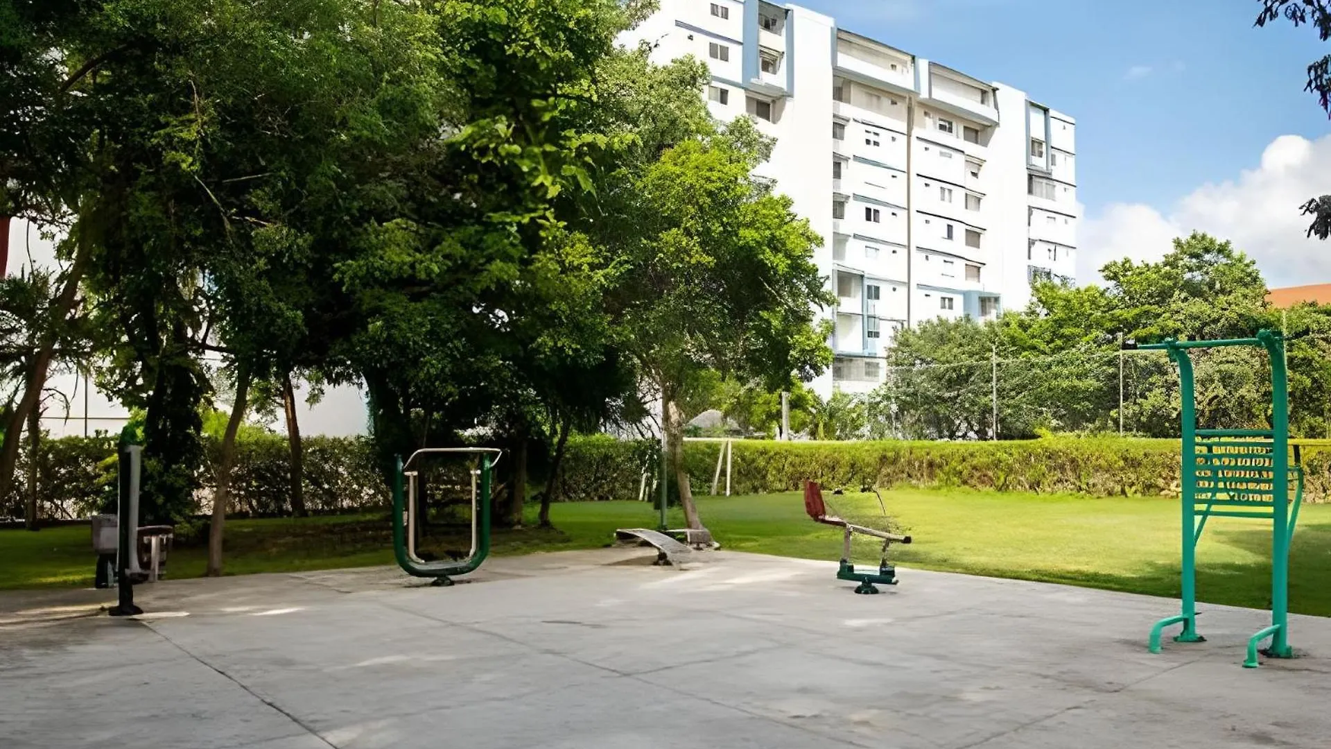 בית נופש הוילה קנקון Exclusive Building 6 People 3 Cable Televisions 2 Swimming Pools Balcony,